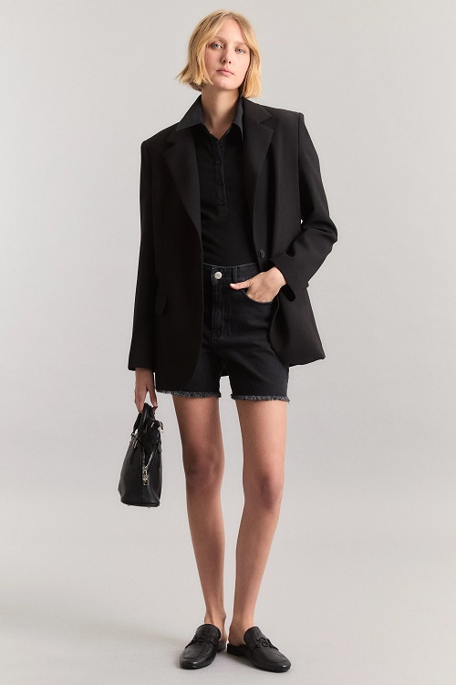 Short Tash Deep Black