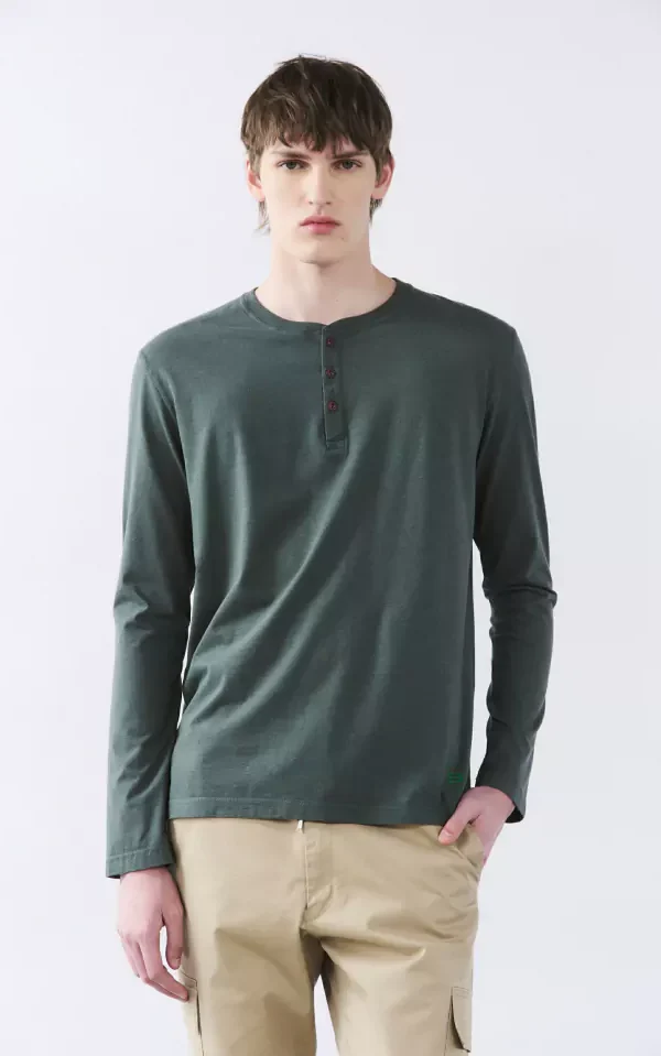 Remera Henley