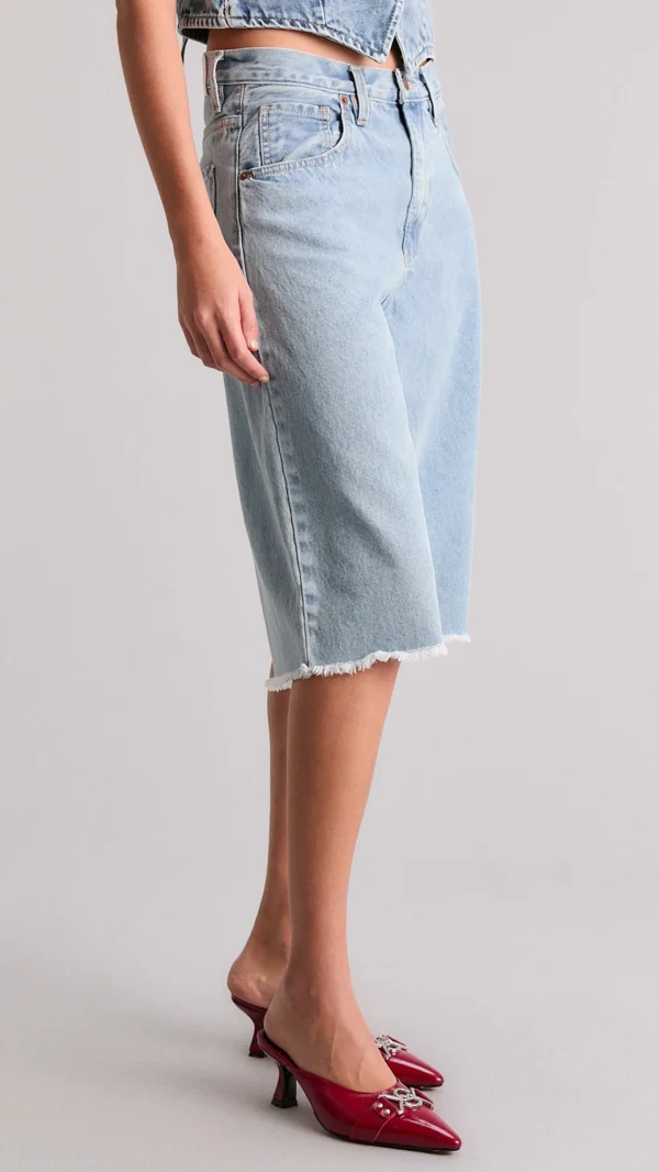 Bermuda Irony Loose Light Blue