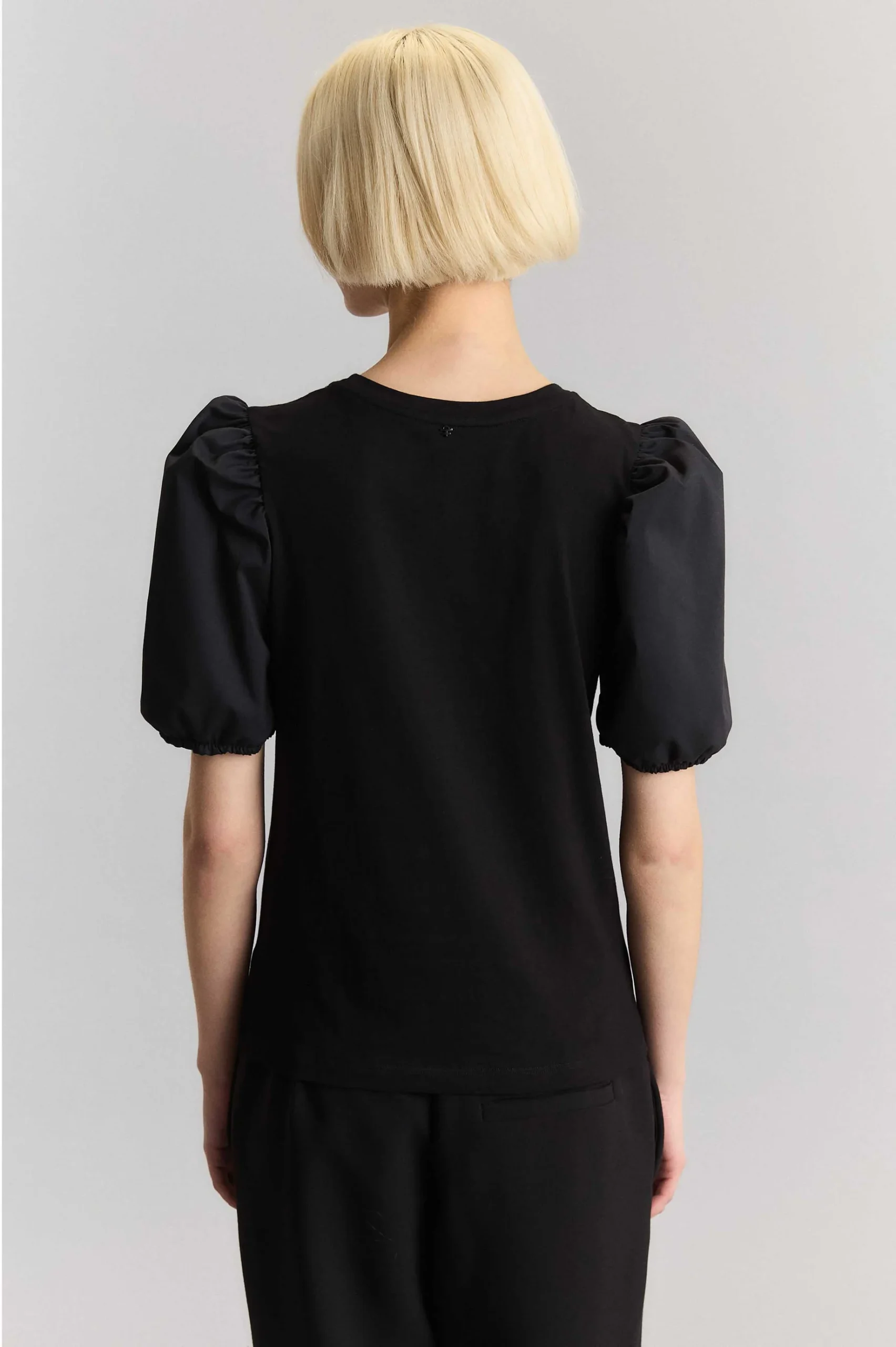 Remera Laia - Imagen 3